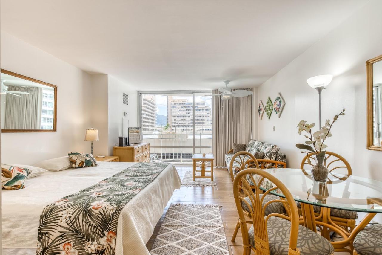 Ilikai 883 Hotel Хонолулу Екстериор снимка